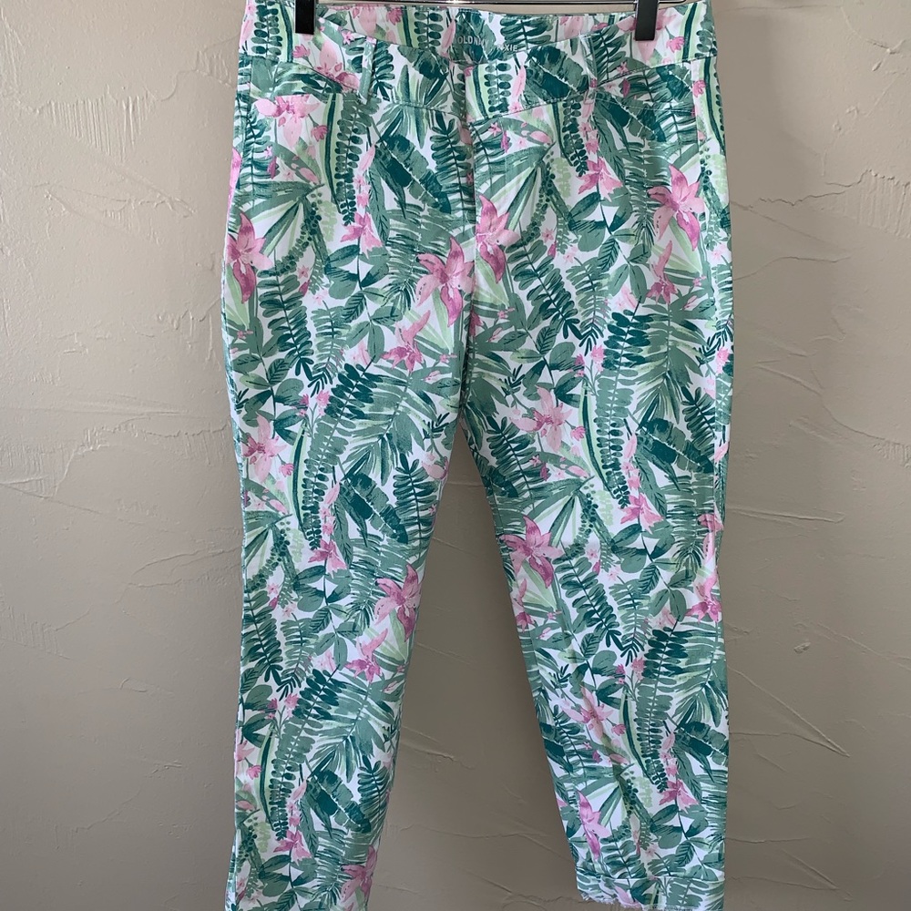Old Navy Pixie Pant